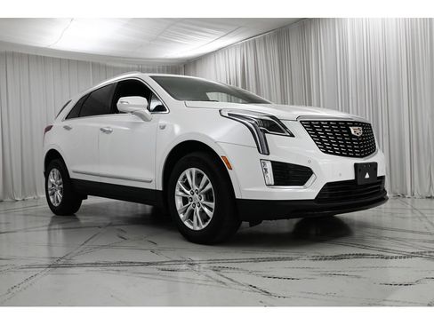 Used 2023 Cadillac XT5 Luxury AWD/4WD image 2