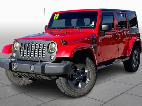 Used 2017 Jeep Wrangler Freedom Edition image 2