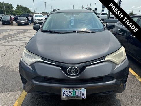 Used 2016 Toyota RAV4 LE AWD/4WD image 4