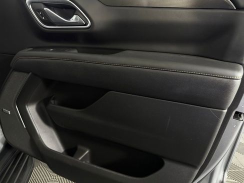 Used 2024 GMC Yukon AT4 image 35