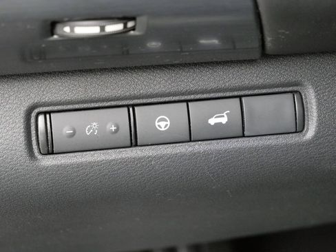 Used 2023 Nissan Pathfinder SL image 19