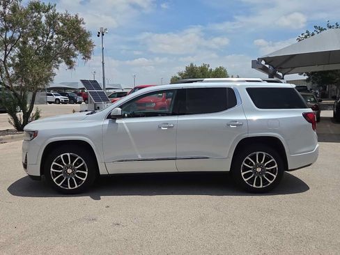 Used 2022 GMC Acadia Denali w/ Denali Ultimate Package AWD/4WD image 5