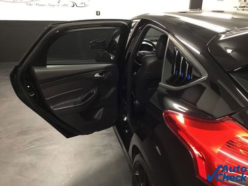 Used 2016 Ford Focus RS image 25