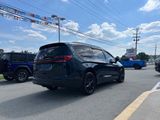 Used 2023 Chrysler Pacifica Limited w/ S Appearance Package image 4