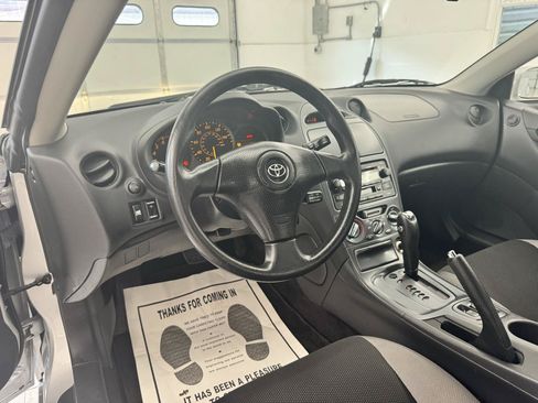 Used 2003 Toyota Celica GT w/ Upgrade Value Pkg FWD image 15