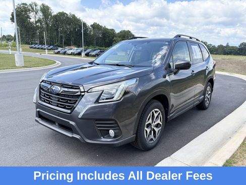 Certified 2023 Subaru Forester Premium AWD/4WD image 6