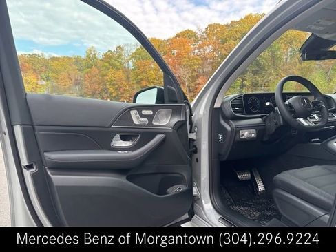 New 2026 Mercedes-Benz GLS 450 4MATIC image 23