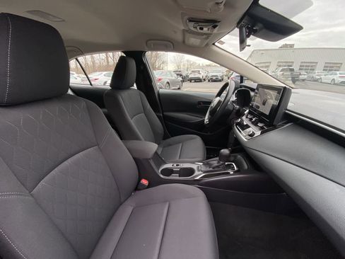 Used 2025 Toyota Corolla LE image 23