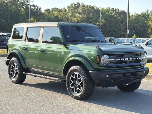 Used 2022 Ford Bronco Outer Banks AWD/4WD image 7