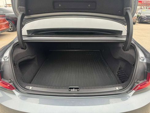 Used 2018 Volvo S90 T6 Momentum w/ Convenience Package image 23