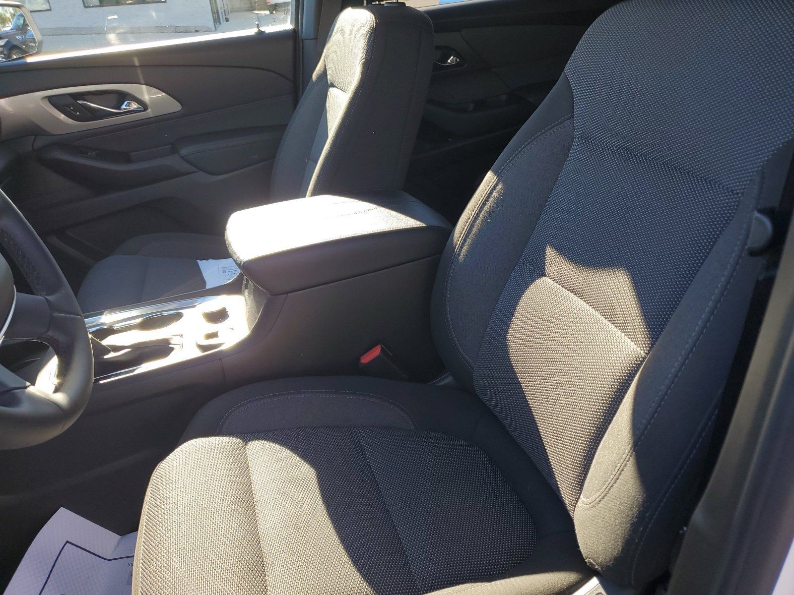 Used 2024 Chevrolet Traverse LT AWD/4WD image 17