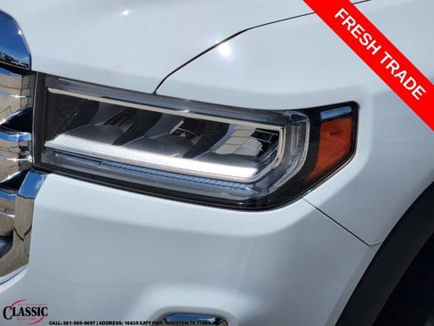 Used 2023 GMC Acadia SLE w/ Driver Convenience Package AWD/4WD image 9
