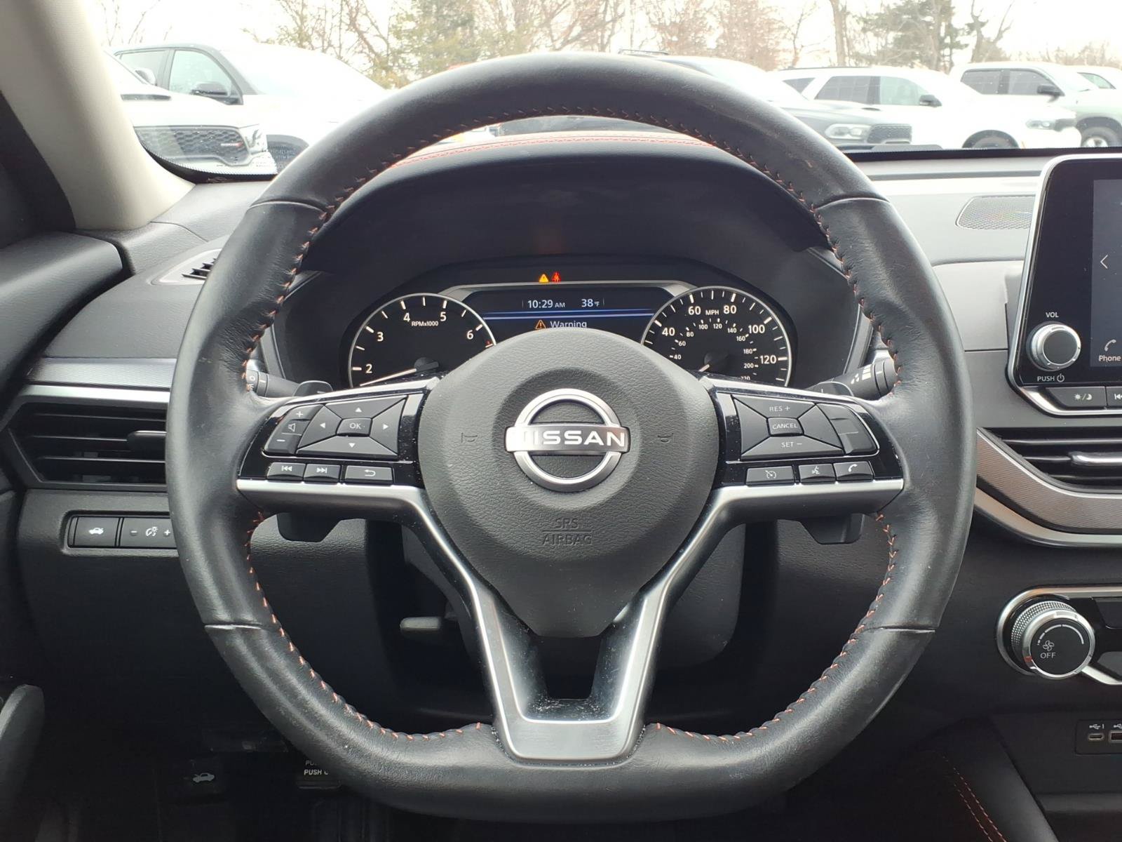 Used 2023 Nissan Altima 2.5 SR FWD image 17