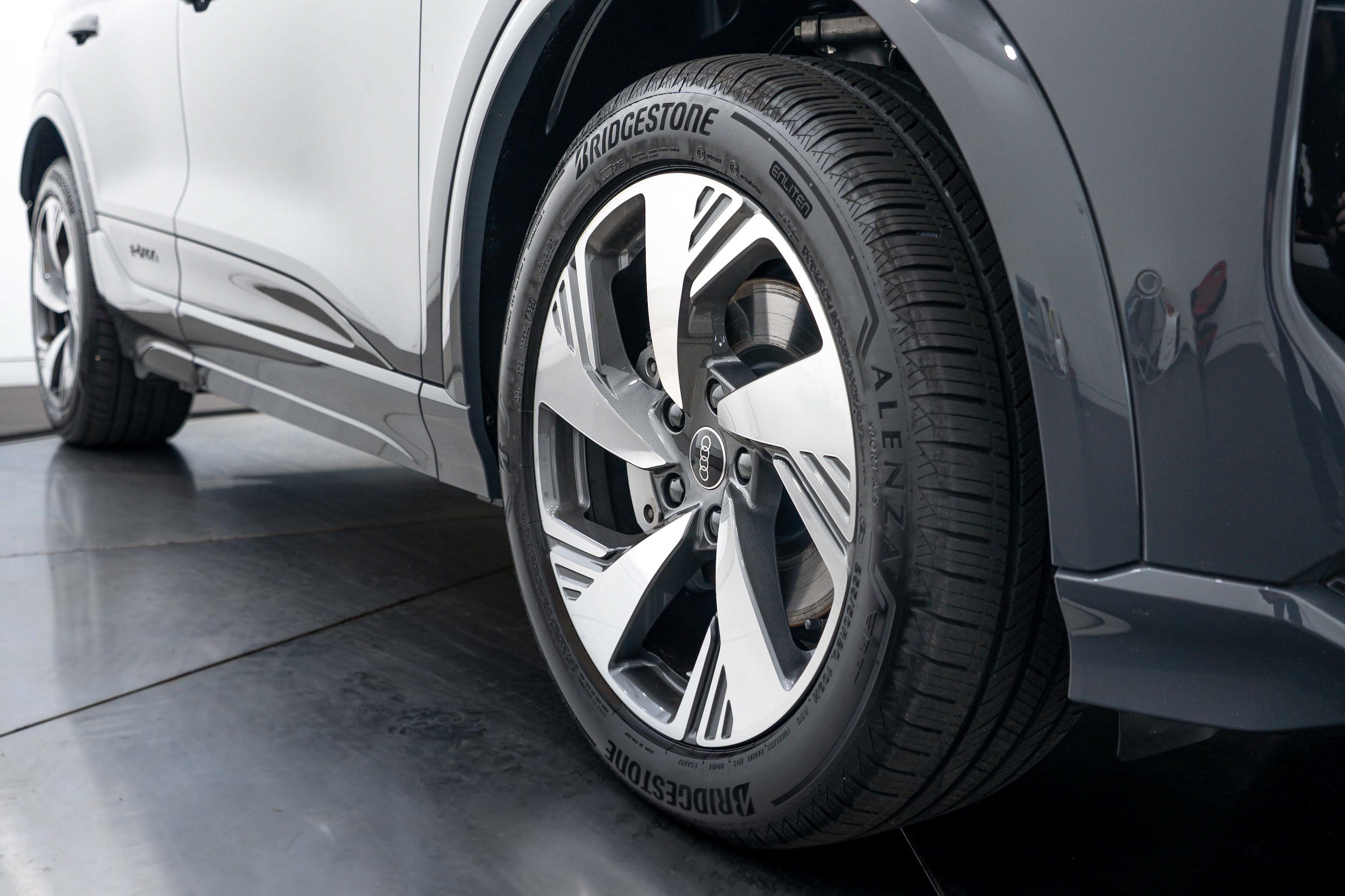 Certified 2025 Audi Q6 e-tron Premium Plus w/ Premium Plus AWD/4WD image 20