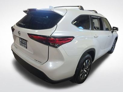 Used 2023 Toyota Highlander XLE
