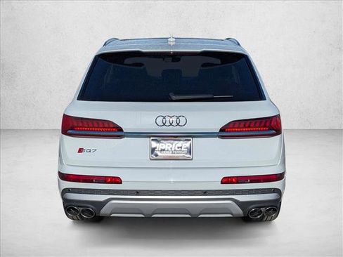 Certified 2023 Audi SQ7 Premium Plus w/ Executive Package image 7