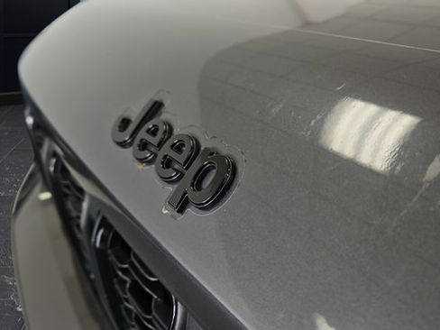 Used 2023 Jeep Grand Cherokee L Laredo AWD/4WD image 41