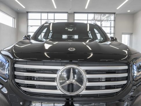 Used 2025 Mercedes-Benz GLB 250 image 22