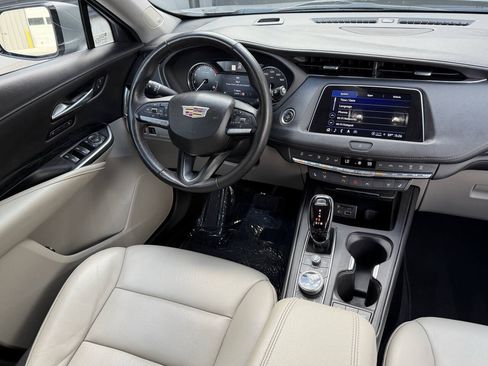 Used 2023 Cadillac XT4 Premium Luxury AWD/4WD image 24