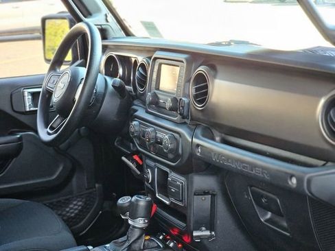 Used 2021 Jeep Wrangler Sport image 15