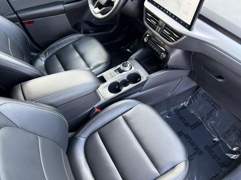 Used 2024 Ford Escape Platinum image 16