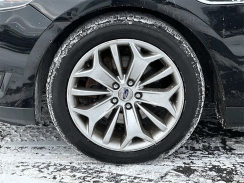 Used 2016 Ford Taurus Limited image 9