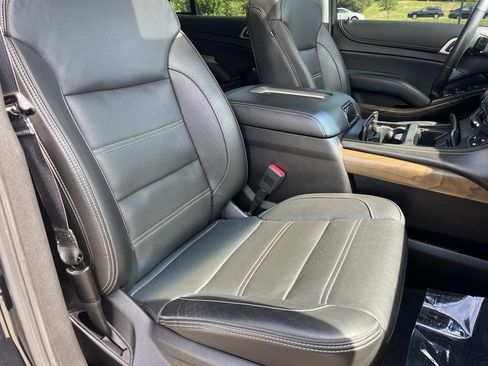 Used 2019 GMC Yukon Denali w/ Denali Ultimate Package AWD/4WD image 28