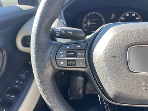Used 2025 Honda HR-V LX image 13