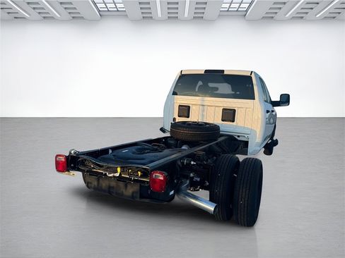 New 2026 RAM 3500 Tradesman image 5