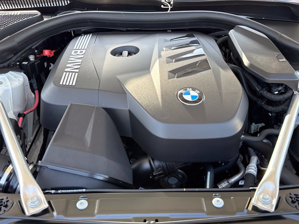 Used 2026 BMW 530i w/ M Sport Package RWD image 33
