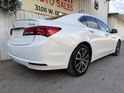 Used 2016 Acura TLX V6 FWD image 4