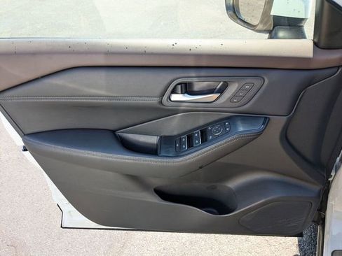 Used 2023 Nissan Rogue SL w/ SL Premium Package AWD/4WD image 30