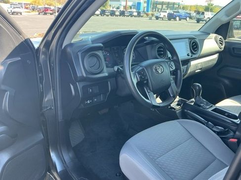 Used 2022 Toyota Tacoma SR image 11