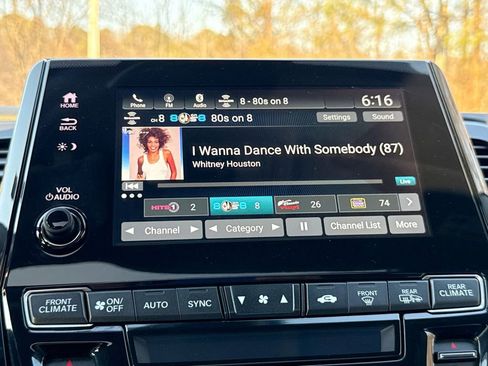 Used 2023 Honda Odyssey EX-L image 12