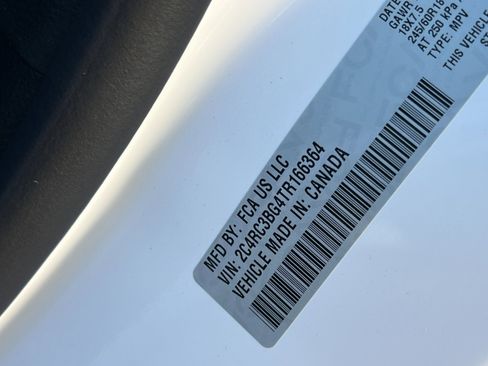 New 2026 Chrysler Pacifica Select image 29