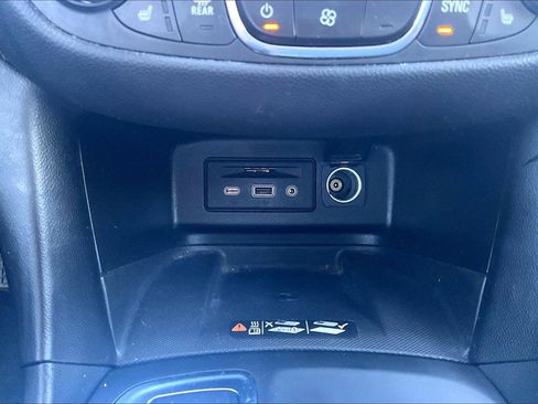 Used 2021 Chevrolet Equinox Premier AWD/4WD image 31