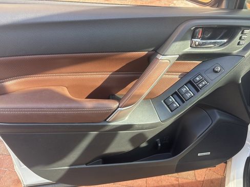 Used 2017 Subaru Forester 2.5i Touring image 11