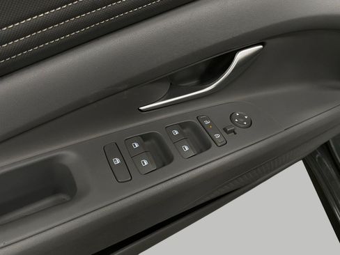 Certified 2025 Hyundai Elantra SEL FWD image 32