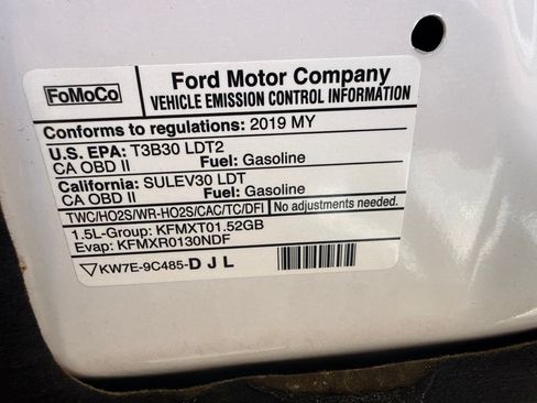 Certified 2019 Ford Escape SE FWD image 39