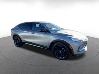 Used 2025 Buick Envista Sport Touring video 2