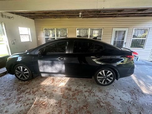 Used 2020 Nissan Versa SR FWD image 1