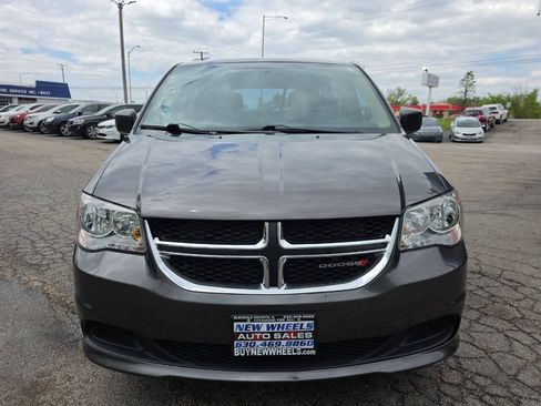 Used 2015 Dodge Grand Caravan American Value Package FWD image 4
