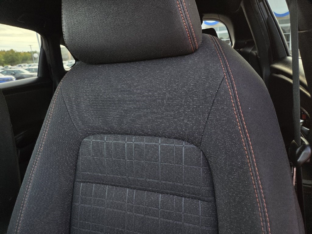 Certified 2025 Honda HR-V Sport image 14