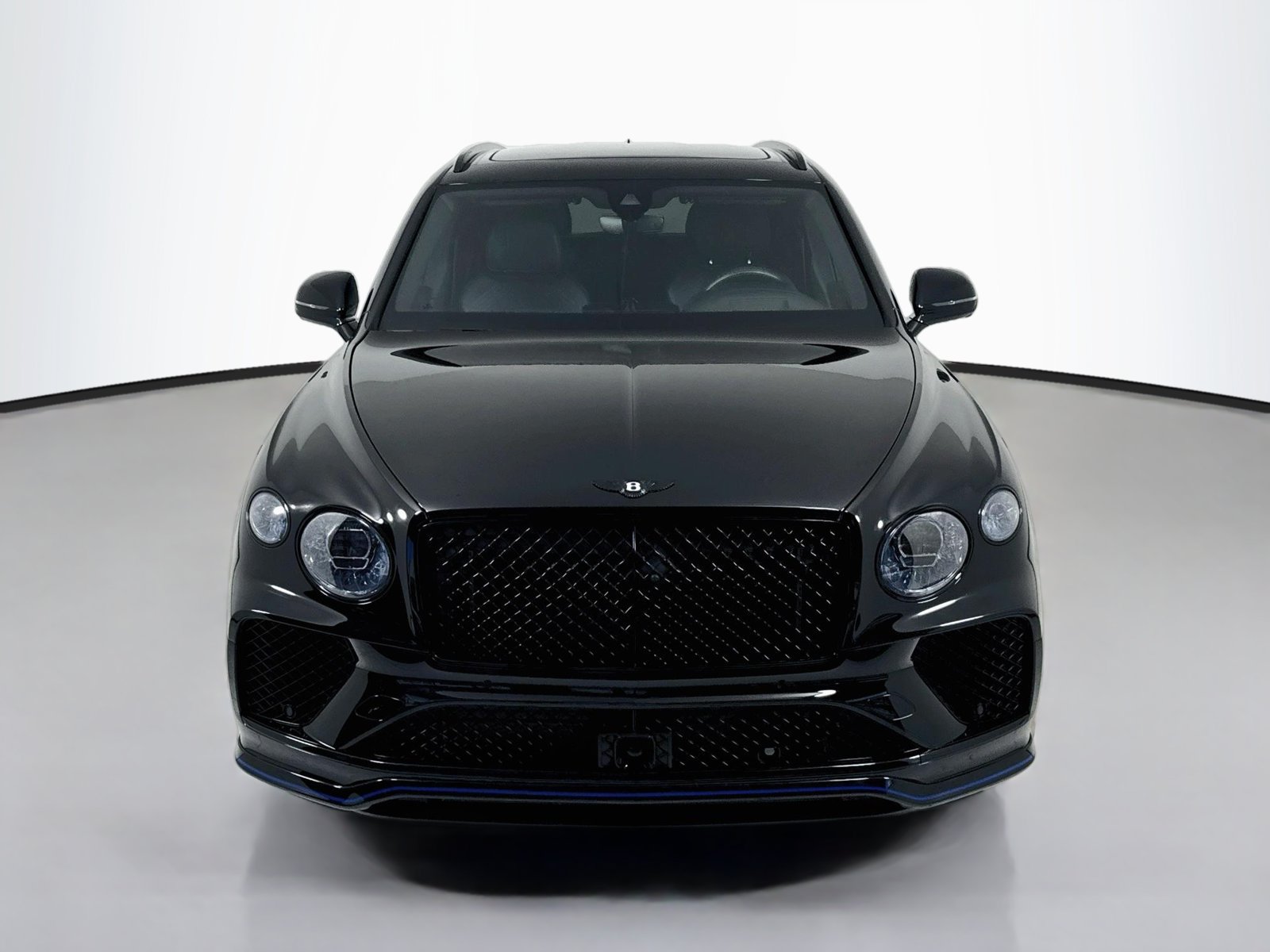 Certified 2025 Bentley Bentayga AWD/4WD image 2