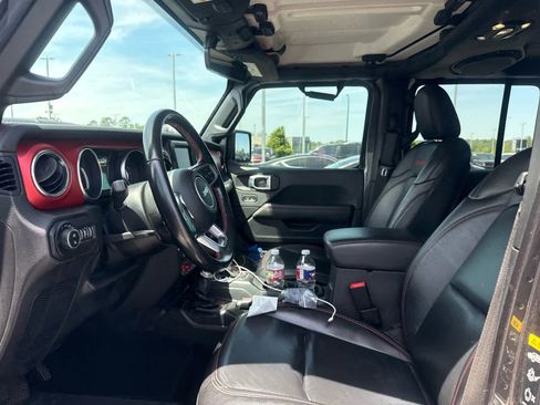 Used 2021 Jeep Gladiator Rubicon AWD/4WD image 6