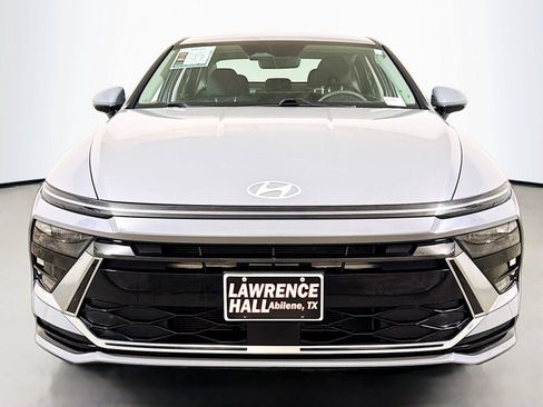Used 2024 Hyundai Sonata SEL FWD image 2