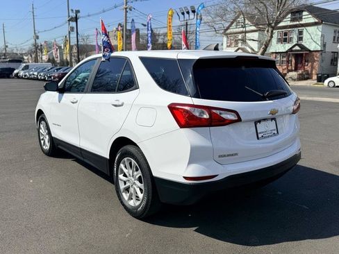 Used 2020 Chevrolet Equinox LS w/ LS Convenience Package image 8