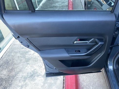 Used 2025 MAZDA CX-50 AWD 2.5 S w/ Select Package image 16