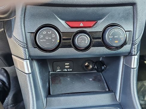 Used 2023 Subaru Forester Premium image 28