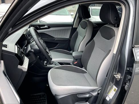 Certified 2024 Volkswagen Taos S image 9